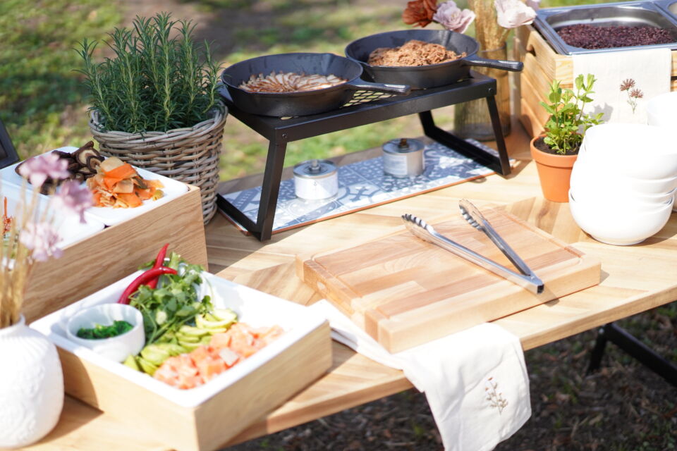 http://Catering%20Brno%20Jedna%20basen%20bowl%20station