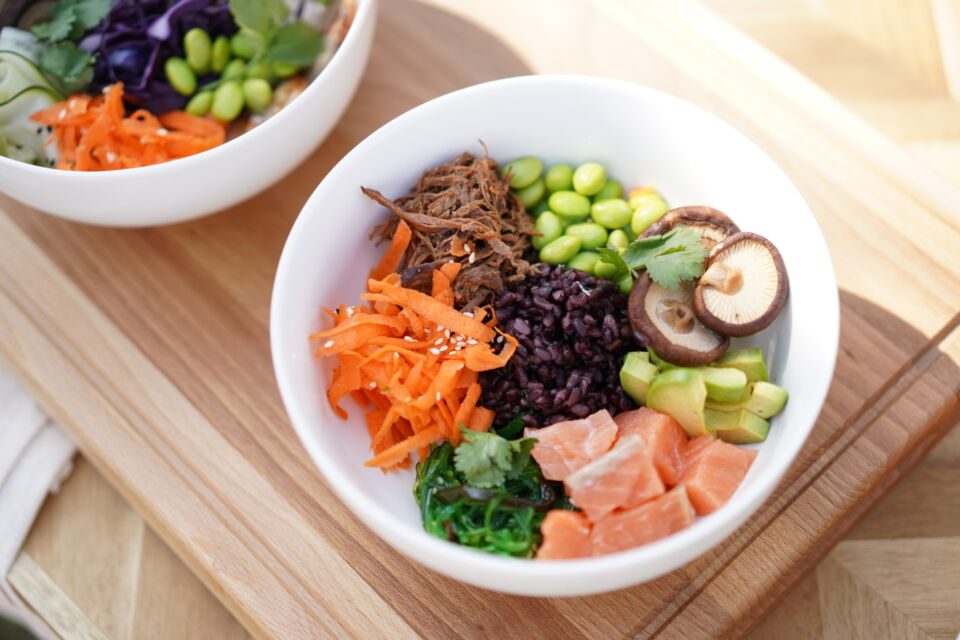 http://Catering%20Brno%20Jedna%20basen%20svatební%20raut%20bowl%20station